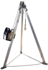 3M 3M 7100327873 DBI-SALA confined space aluminum tripod with winch 9 ft tripod 60 ft stainless steel cable (case of 1)