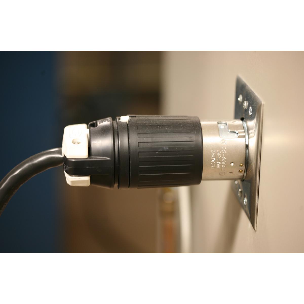 HUBBELL WIRING Wiring Device-Kellems CS8365C 3-Phase Grounding Cord Mount Locking Plug 250 VAC
