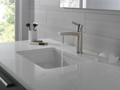 DELTA FAUCET Delta Faucet 571-SS-PR-MPU-DST Compel Single Handle Centerset Bathroom Sink Faucet in Brilliance Stainless