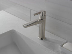 DELTA FAUCET Delta Faucet 571-SS-PR-MPU-DST Compel Single Handle Centerset Bathroom Sink Faucet in Brilliance Stainless