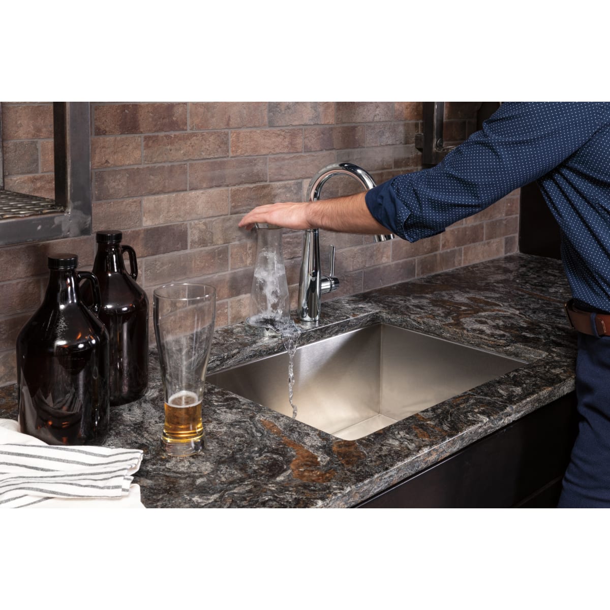 DELTA FAUCET Delta GR250 Other: Metal Glass Rinser