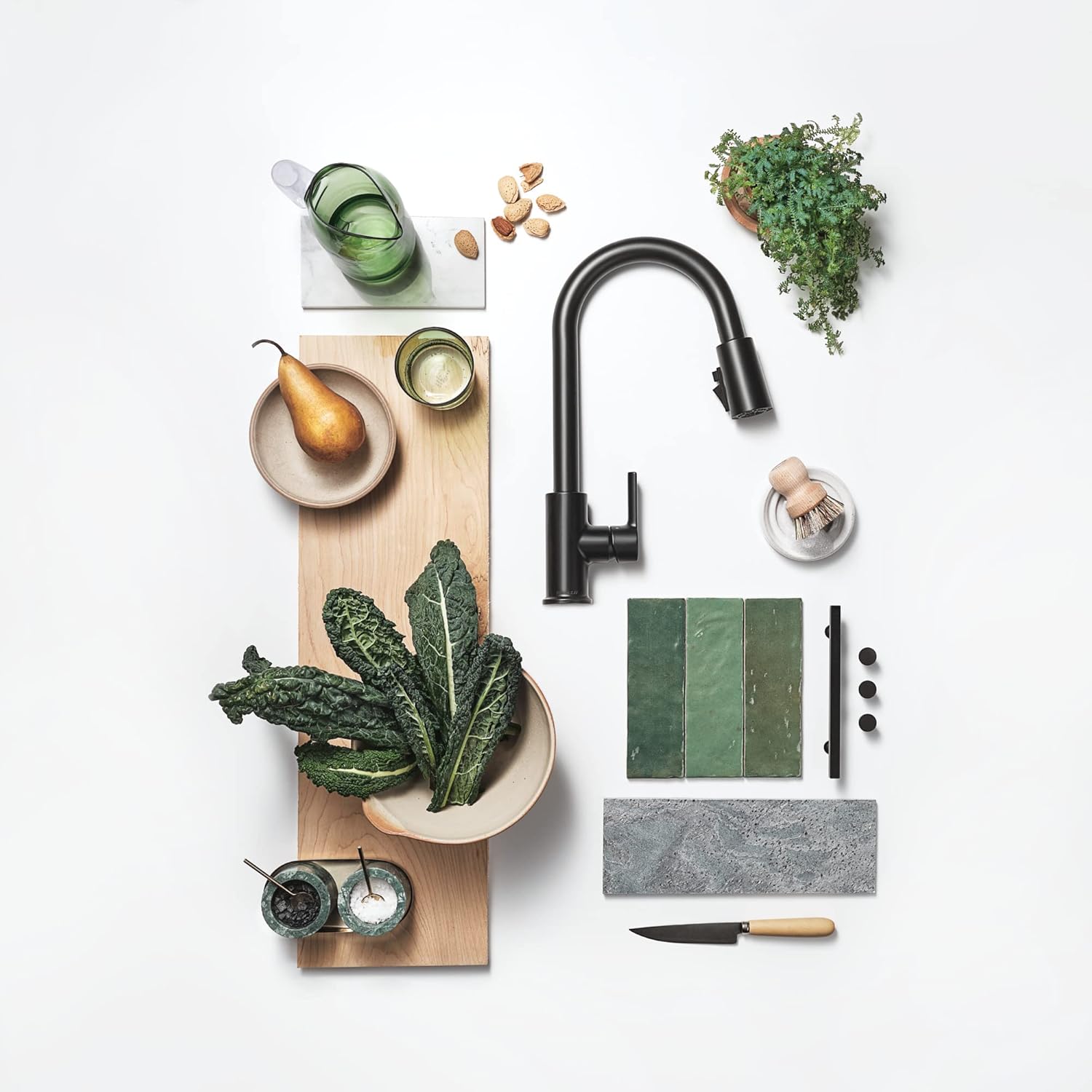 PEERLESS FAUCET Peerless P7912LF-BL Flute Kitchen Faucet 1.5 GPM Flow Rate