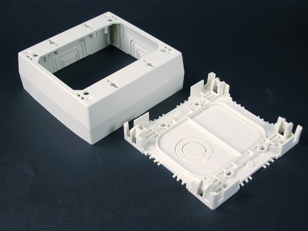 LEGRAND Legrand NM2048-2FW Wiremold NM2000-Series Sure-Snap Deep Device Box