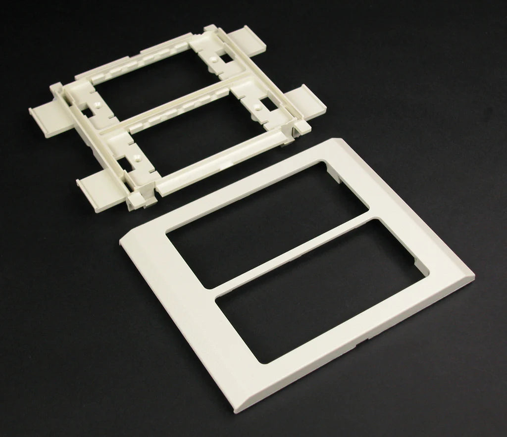 LEGRAND Legrand V4050 Wiremold V4050 6 x 4-3/4 Ivory Steel Multiple Channel Raceway Device Mounting Bracket