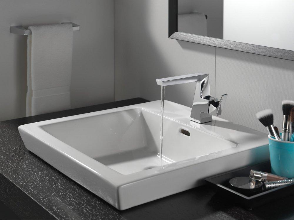 DELTA FAUCET Delta Faucet 74308-SS Trillian 8 Mini Towel Bar
