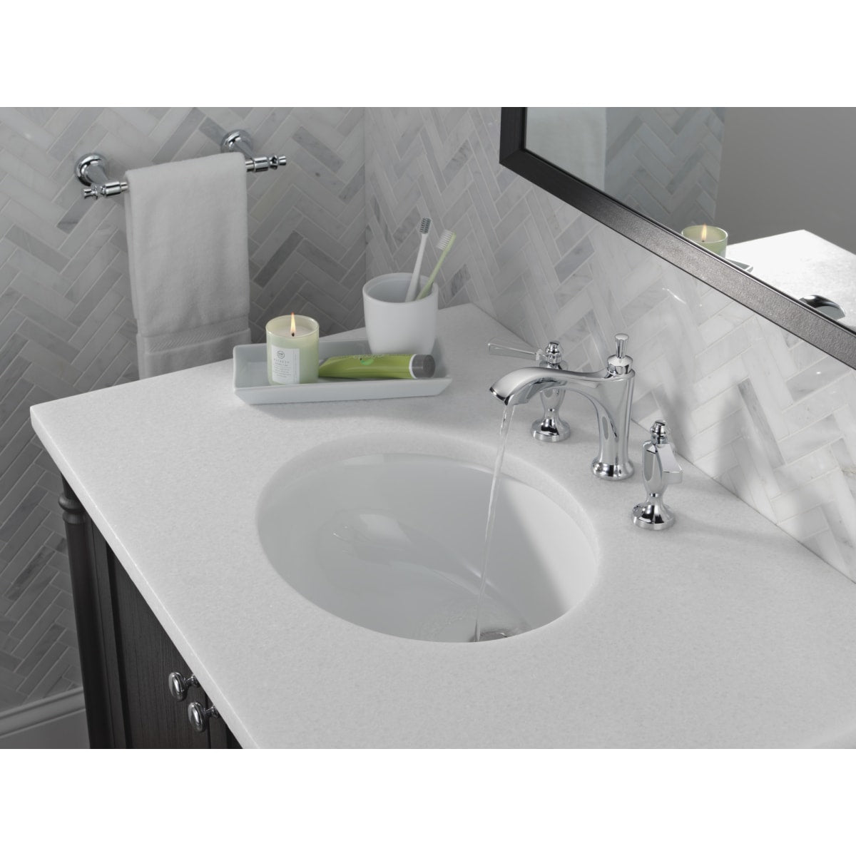 DELTA FAUCET Delta 75608 Dorval: 8 Towel Bar