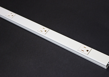 LEGRAND Legrand BK20GB606 Wiremold Multi-Outlet Strip 1-Circuit 72 in 12 Outlets