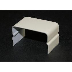 LEGRAND Legrand-Wiremold V2006 Cover Clip Fitting; 2000 Series, Ivory