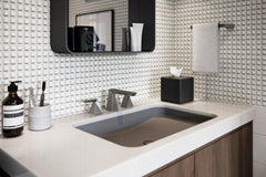 DELTA FAUCET Delta Faucet 74308-KS Trillian 8 in. Towel Bar in Black Stainless