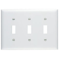LEGRAND Legrand Pass & Seymour SP3-W Plate Plastic 3G 3Tog W/Out Line Wh