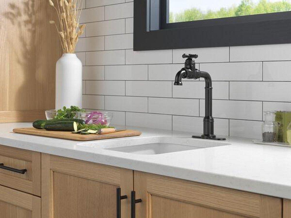 DELTA FAUCET Delta Faucet 1990LFC-BL Broderick Single Handle Bar Faucet in Matte Black