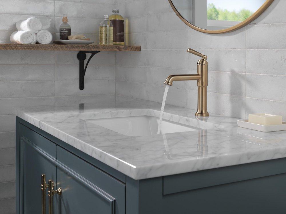 DELTA FAUCET Delta Faucet 536-CZMPU-DST Saylor Single Handle Bathroom Sink Faucet in Brilliance Champagne Bronze