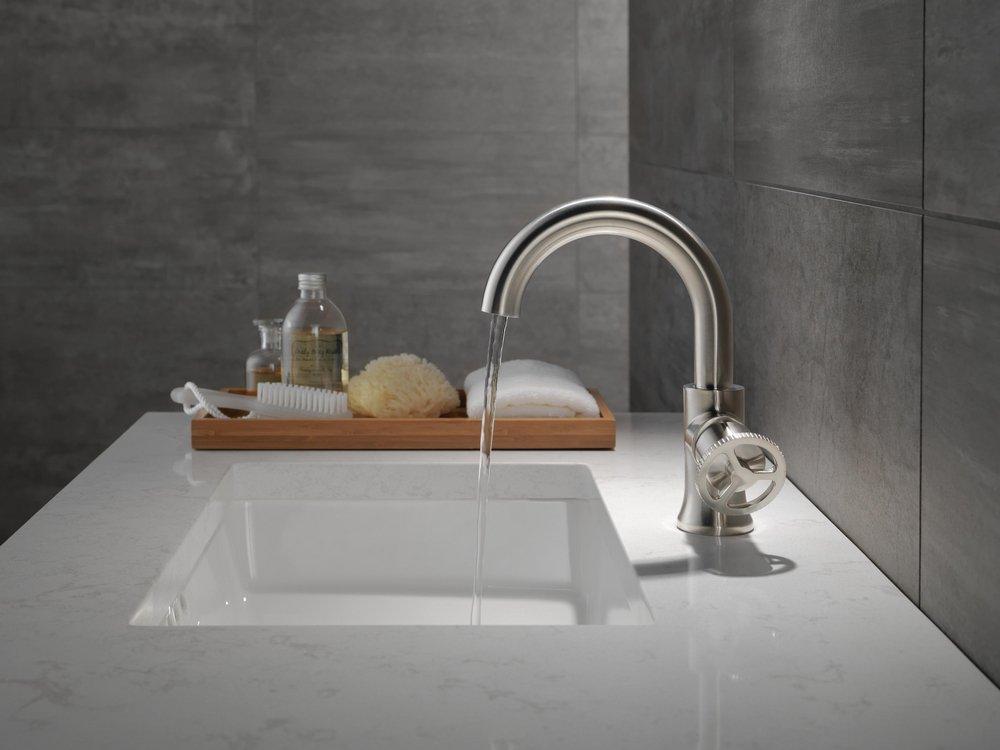 DELTA FAUCET Delta Faucet 558HAR-SS-DST Trinsic Single Handle Bathroom Sink Faucet