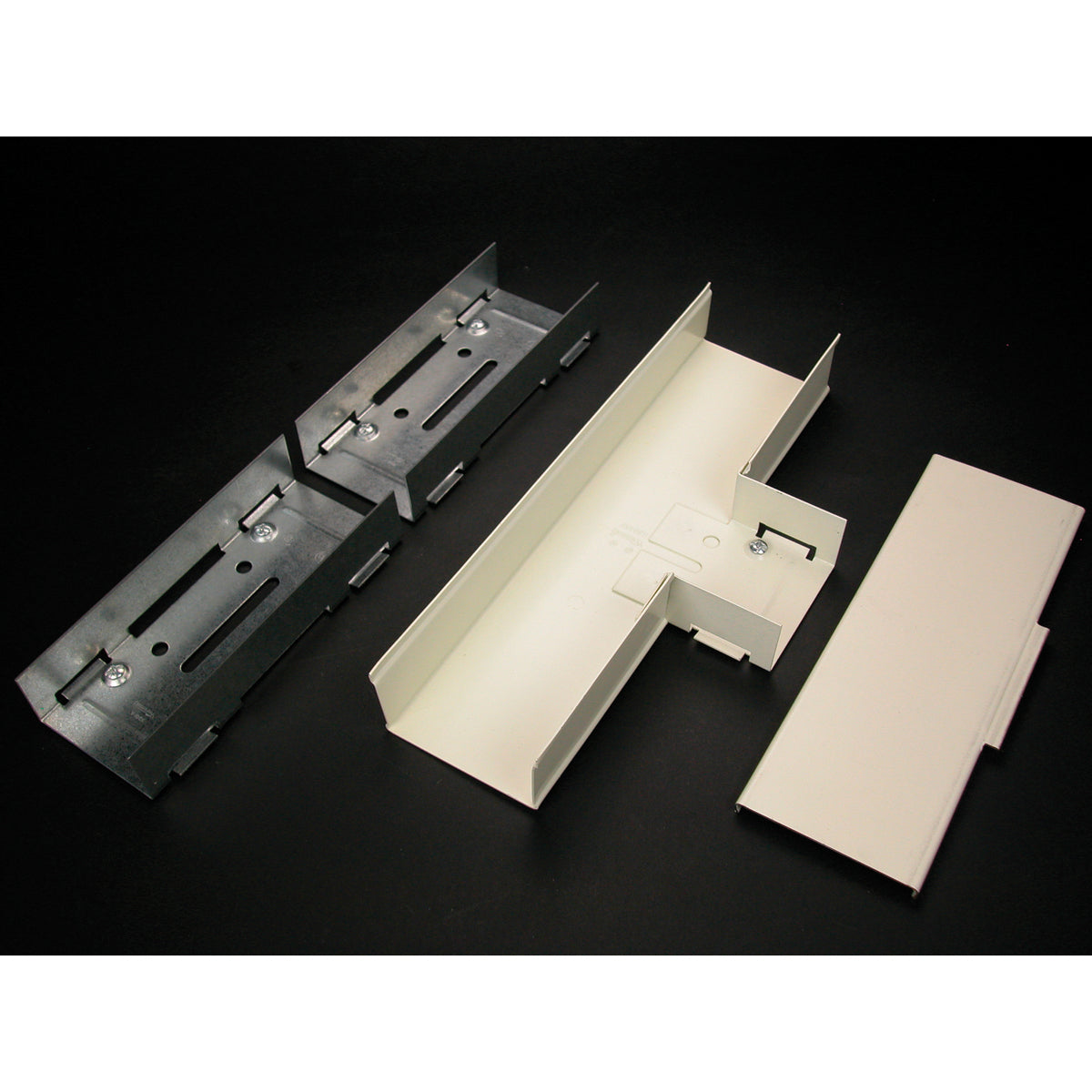 LEGRAND Legrand G3015E Wiremold Gray Steel Tee 600 Volt 10-1/4 Inch