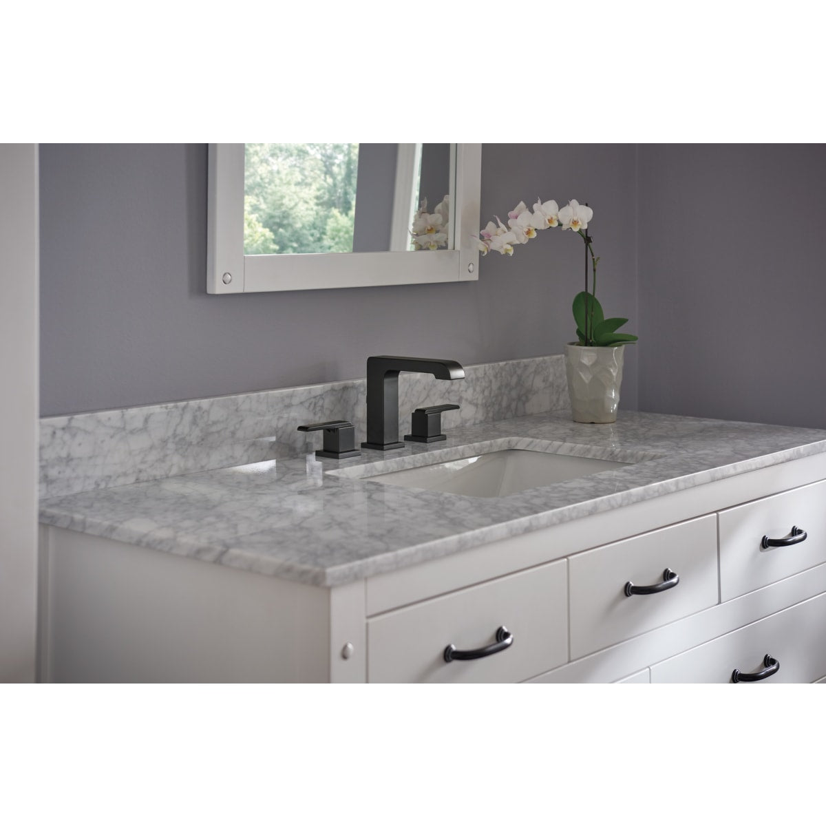 DELTA FAUCET Delta 3567-BLMPU-DST Ara: Two Handle Widespread Bathroom Faucet in Matte Black