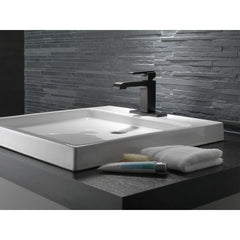 DELTA FAUCET Delta 567LF-BLLPU Single Handle Bathroom Faucet