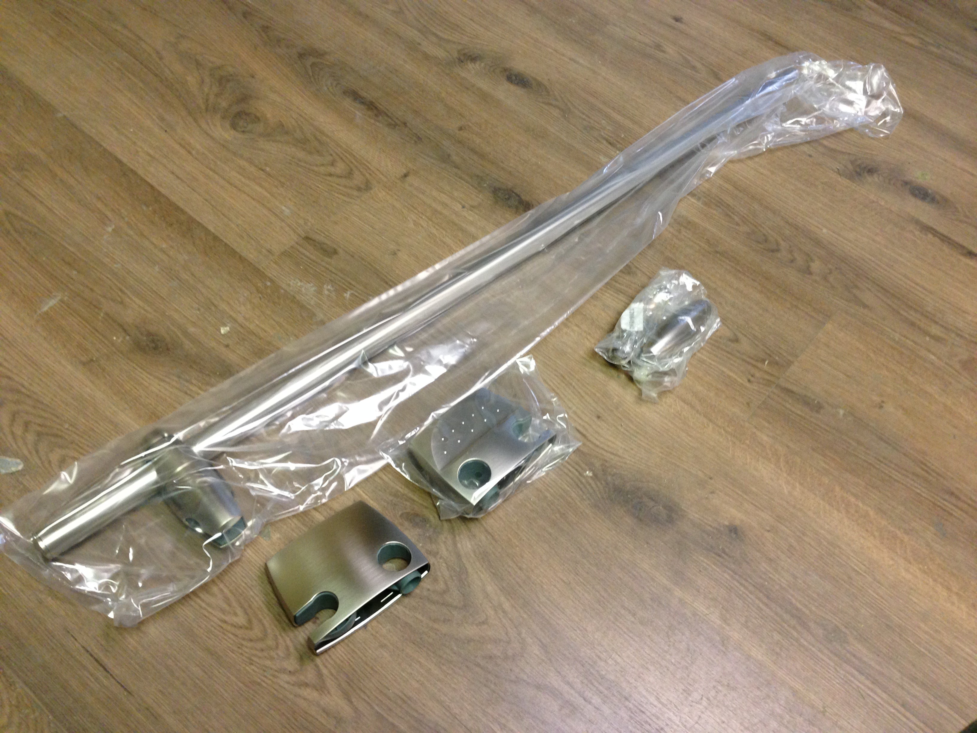 GROHE 28398EN0 BATH GRAB BARS