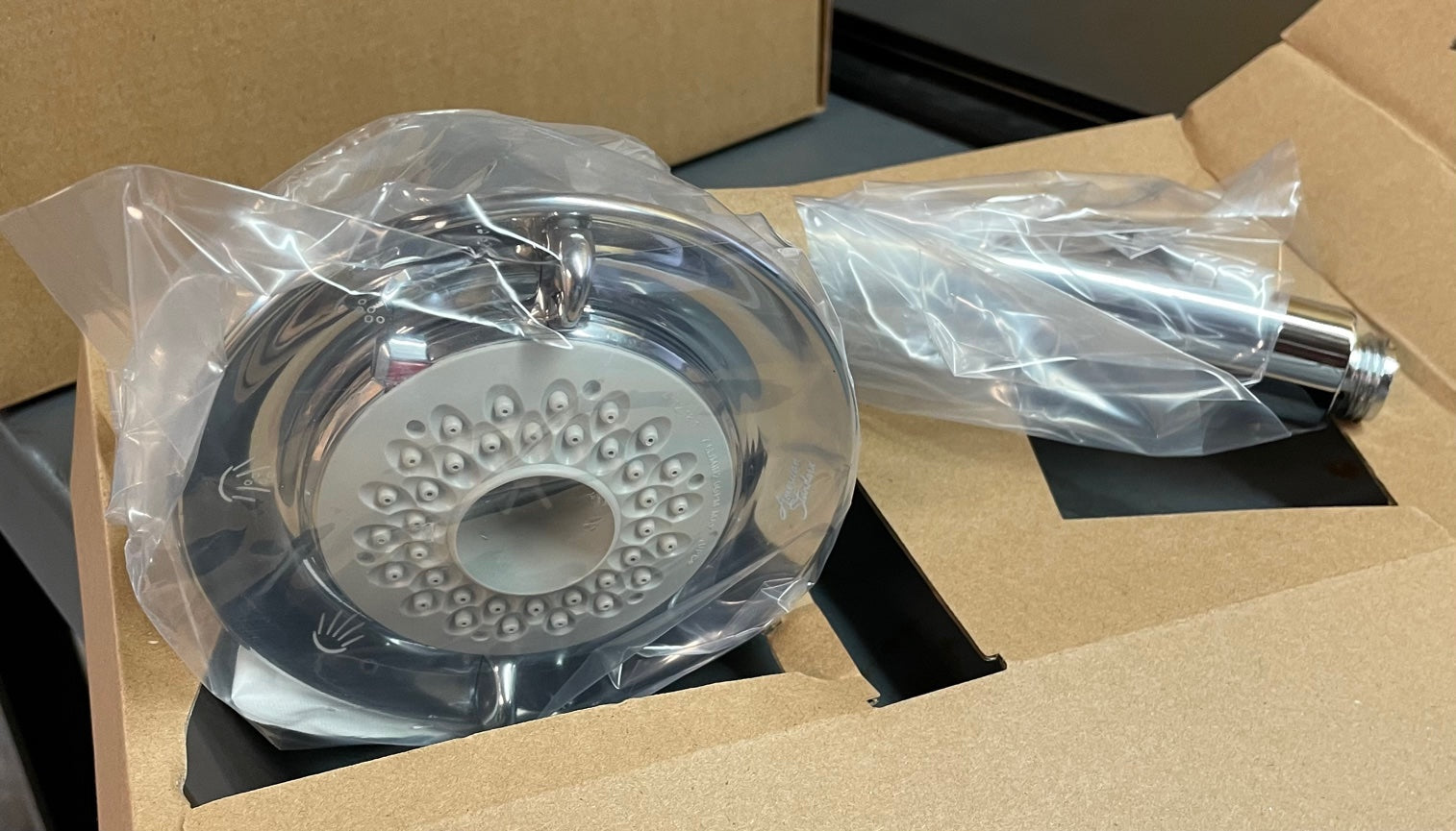 AMERICAN STANDARD American Standard 1660743.002 Flowise Chrome Transitional Water-Saving 3-Function Hand Shower