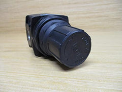 Wilkerson R28-04-F000 Air Regulator 1/2 NPT 100 cfm 300 psi