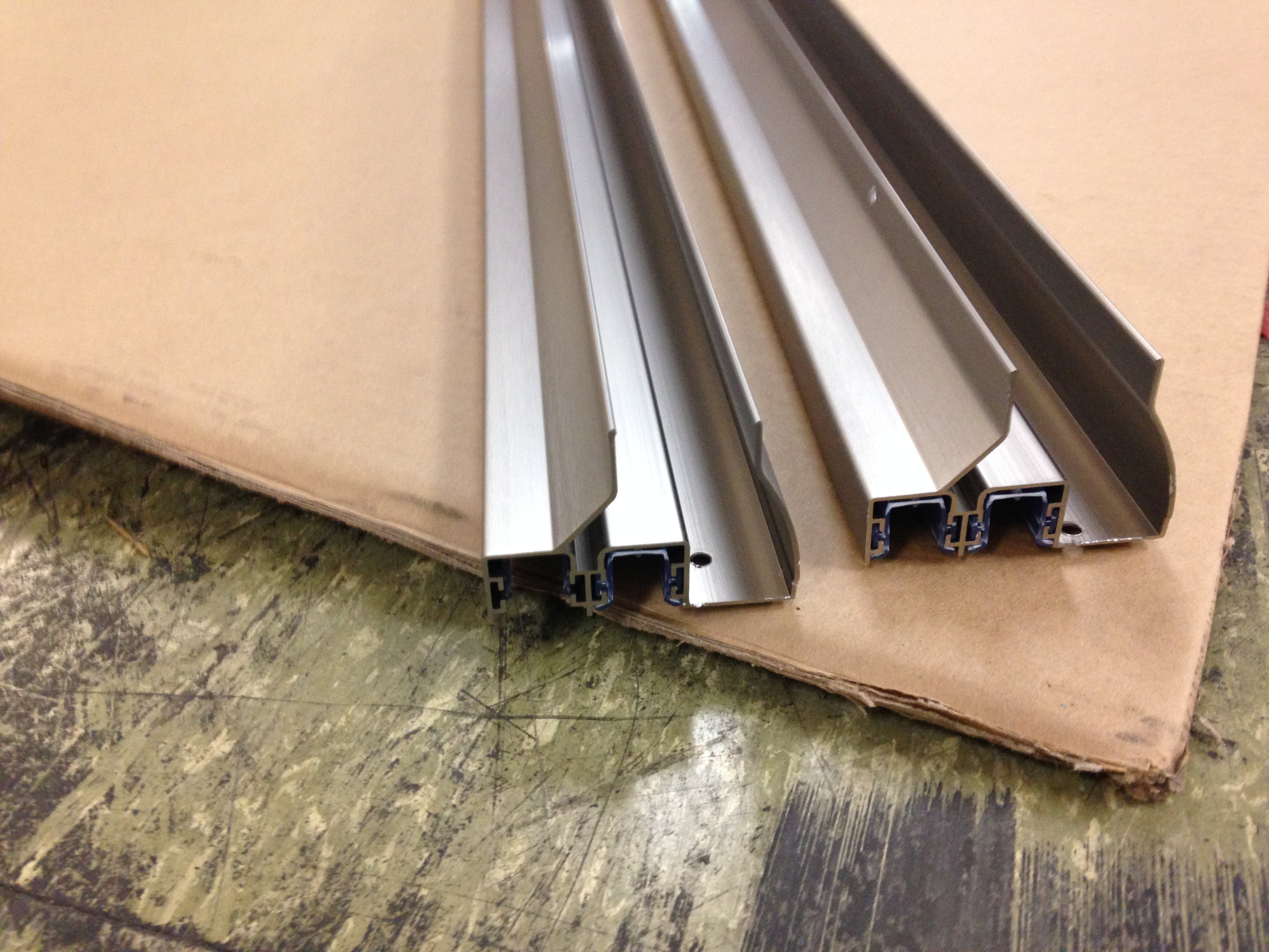 AMERICAN STANDARD American Standard 710300-101.2950A Door Post Extrusion 57 1/2 Satin