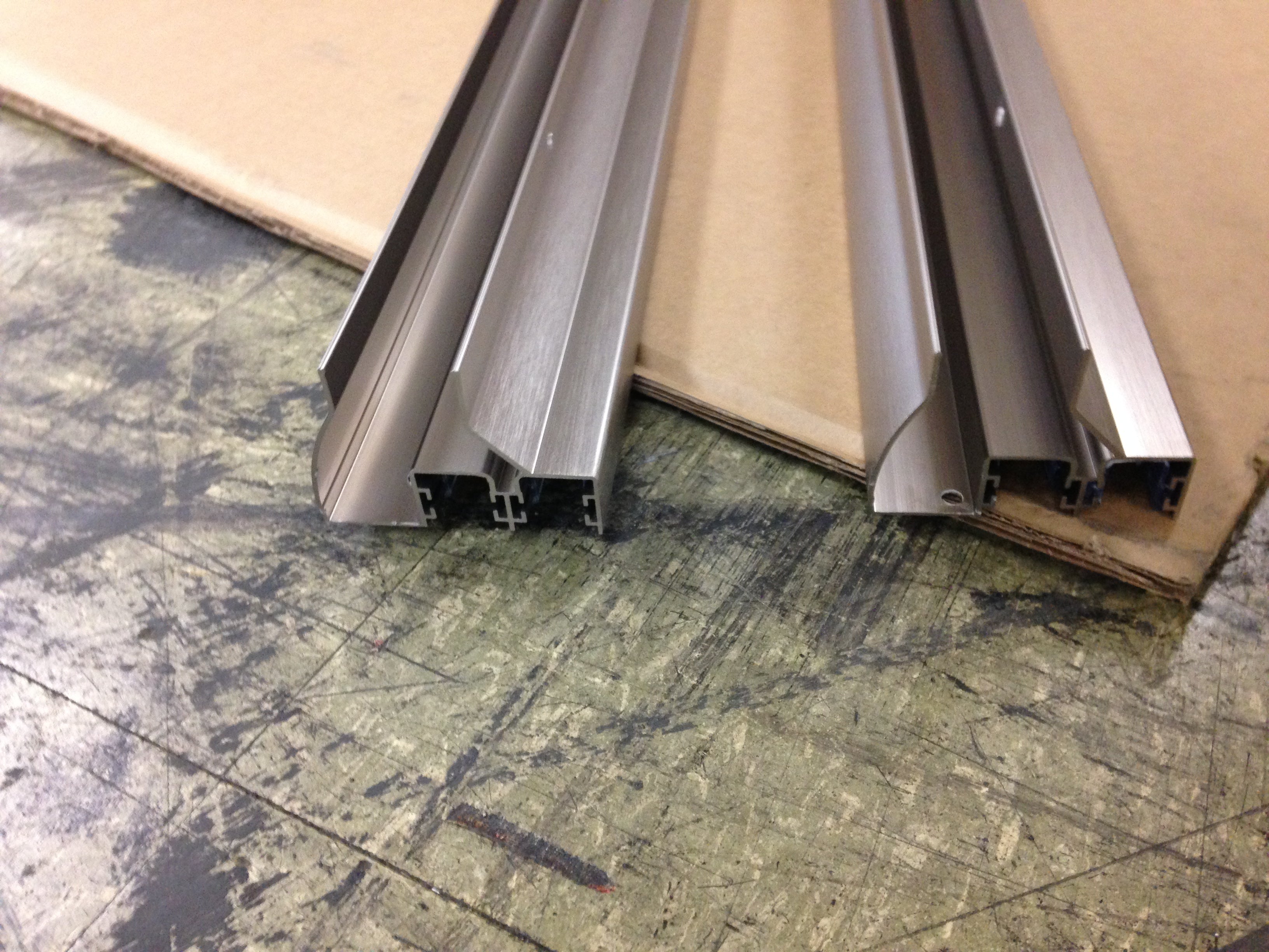 AMERICAN STANDARD American Standard 710300-101.2950A Door Post Extrusion 57 1/2 Satin