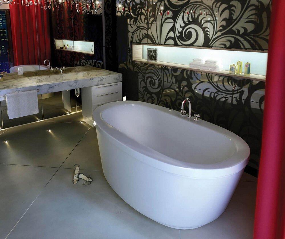 MAAX MAAX 105359-000-001 Jazz F 66 x 36 in. Soaker Freestanding Bathtub with Center Drain