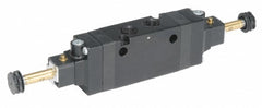 PARKER Parker B552BCNXXC Double Solenoid Valve 3/8 in 3-position