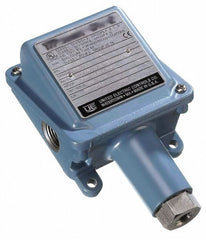 UNITED ELECTRIC CONTROLS United Electric Controls H100-193 Pressure Switch 20-500 Psi