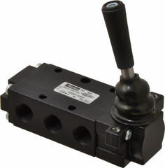 PARKER Parker 520811000 4-way 2-position Valve Lever-spring