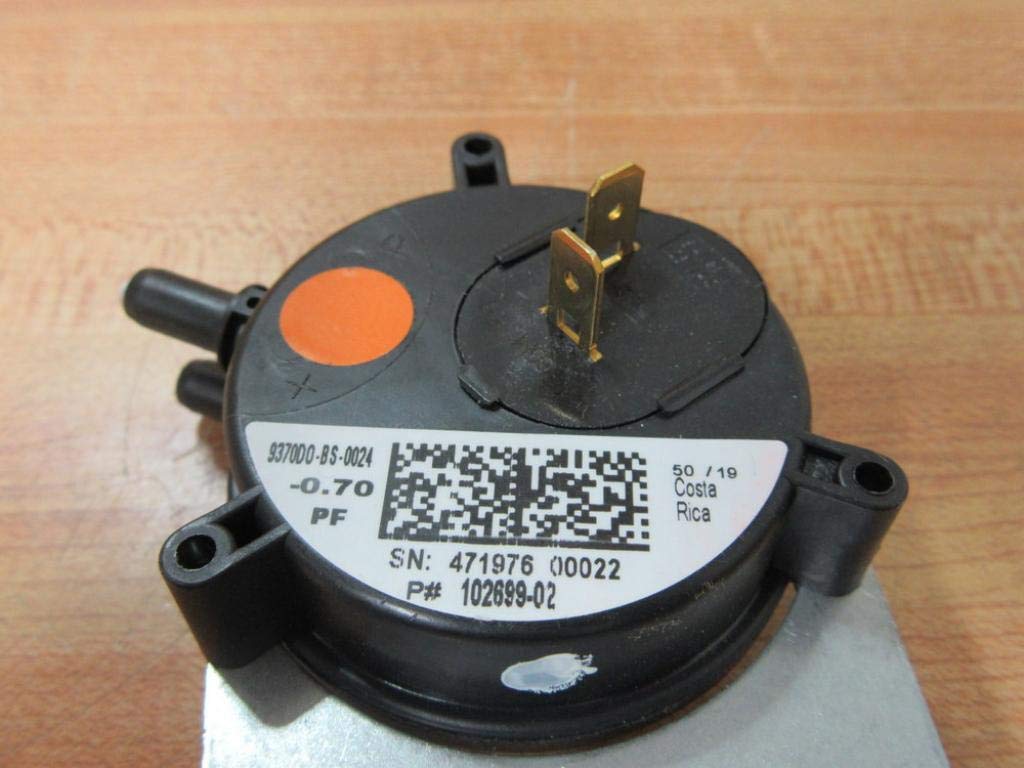 ARMSTRONG AIR Armstrong R102699-02 SPST Pressure Switch -.70 wc