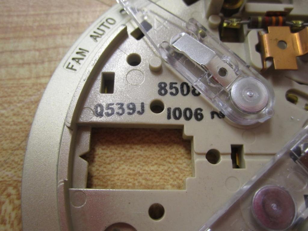 HONEYWELL Honeywell Q539J1006 Stat Subbase Taupe Both Heating and Cooling for H/P and Electric Heat