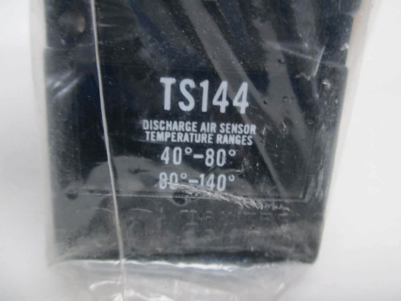 MAXITROL MAXITROL TS144 Discharge Air Temperature Sensor 80-140 Degree F
