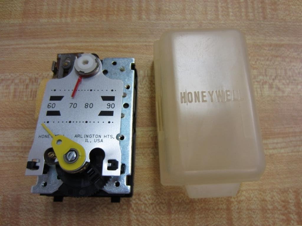 HONEYWELL Honeywell TP970A2004 Pneumatic Thermostat 60-90F 2 Pipe