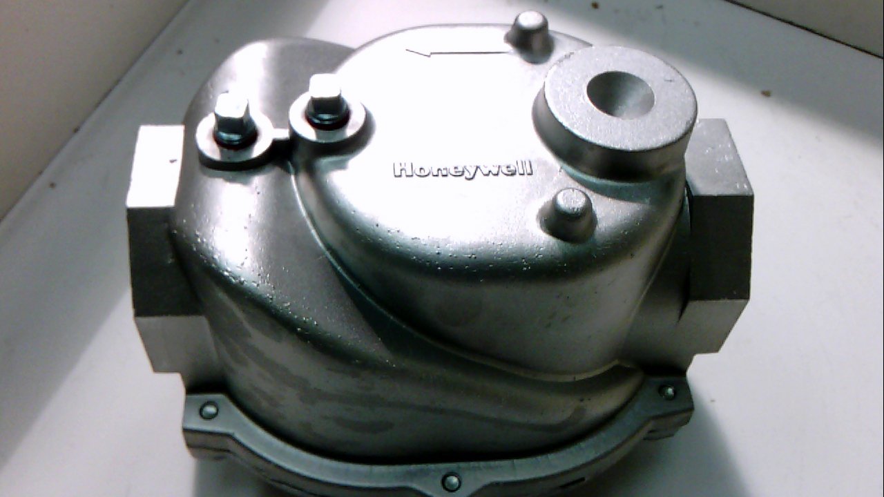 HONEYWELL Honeywell V5055A1038 Industrial Gas Valve NPT 2-Inch