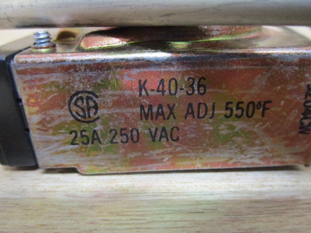 ROBERTSHAW Robertshaw 5300-073 Direct Acting Commercial Electric Thermostat 25 Amps 250 VAC