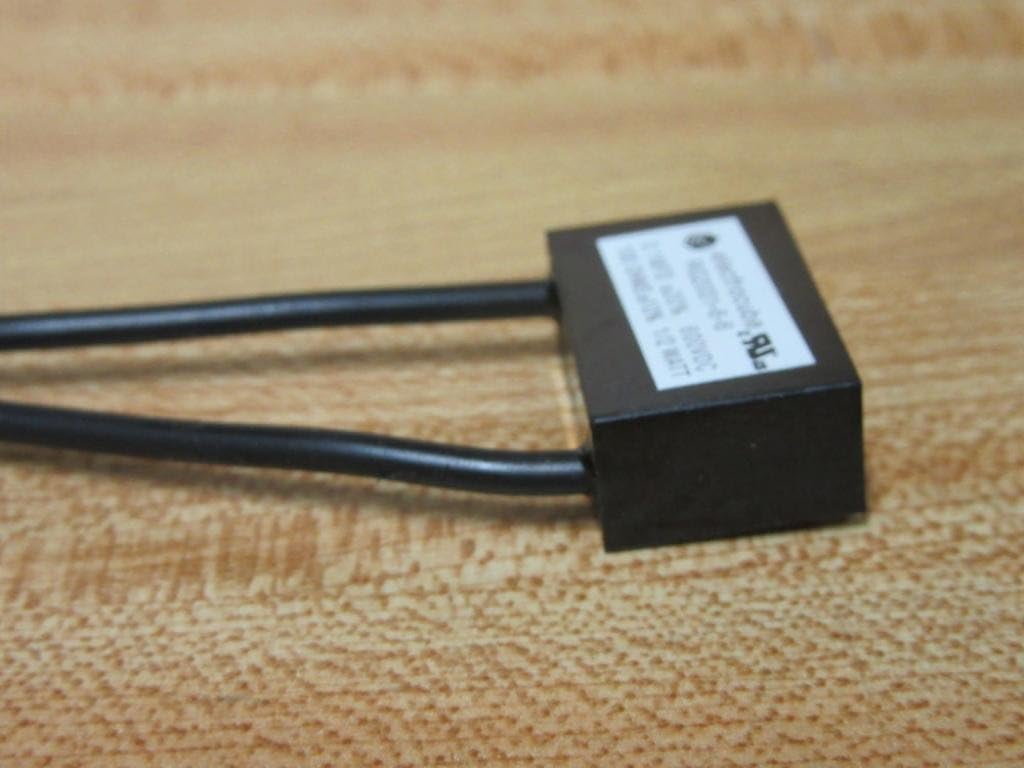 YORK York 031-00808-000 Surge Suppressor 0.1 MFD, 600 VDC, 100 OHMS