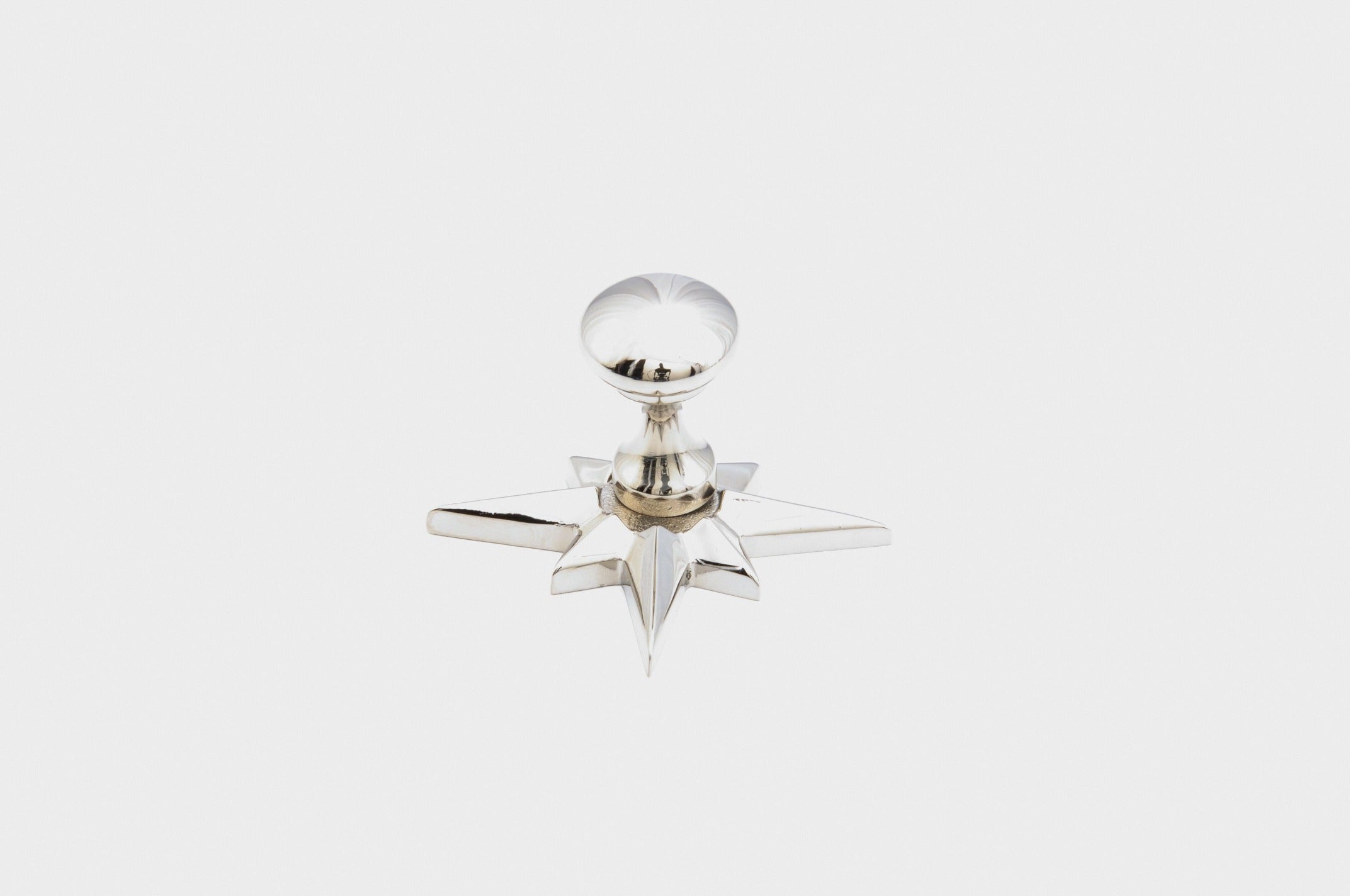 SCHAUB Schaub 982-PN Round Cabinet Knob Star Backplate Polished Nickel