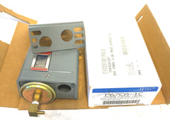 JOHNSON CONTROLS P67CA-1C THERMOSTATS