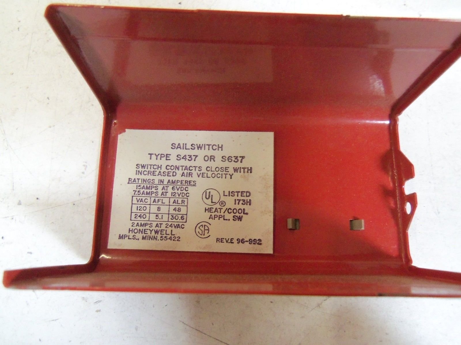 HONEYWELL Honeywell S437A1025 Sail Switch 1 SPST with Case and Cover