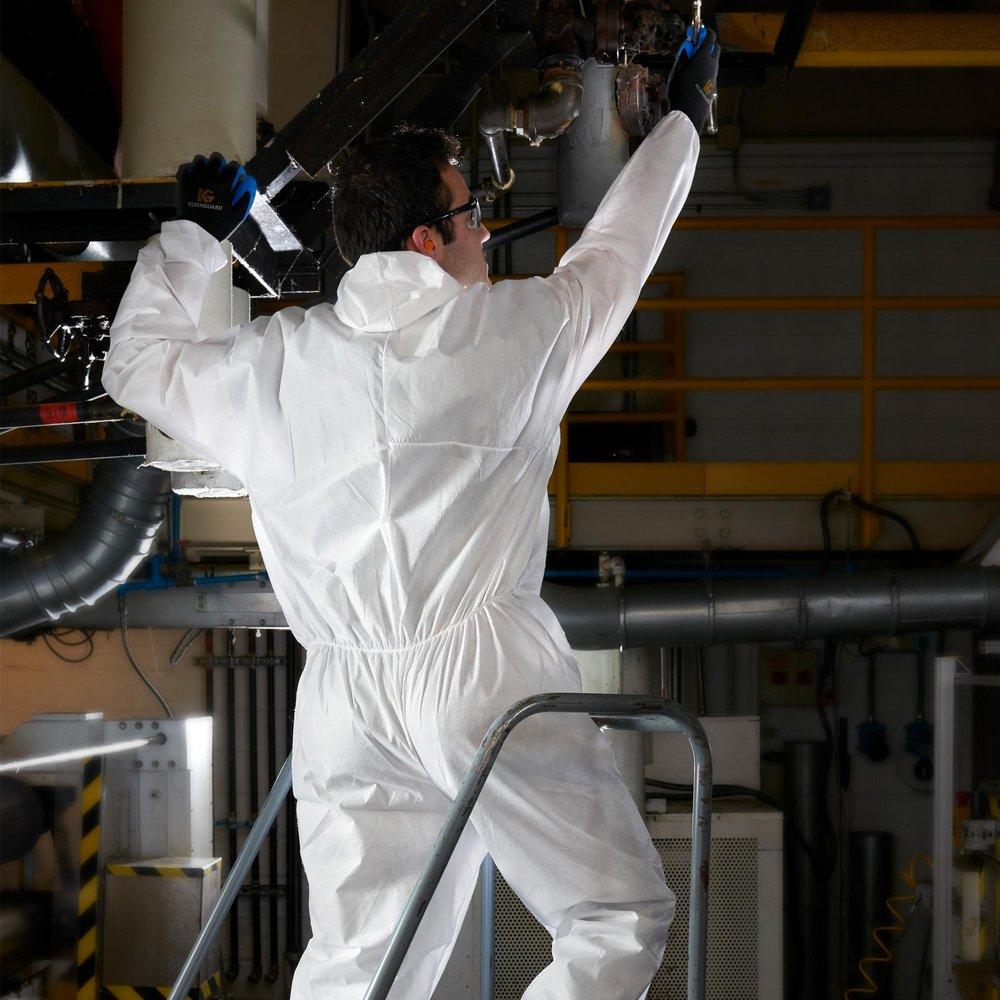 KLEENGUARD KleenGuard 49116 A20 3XL Breathable Particle Protection Coverall with Hood White