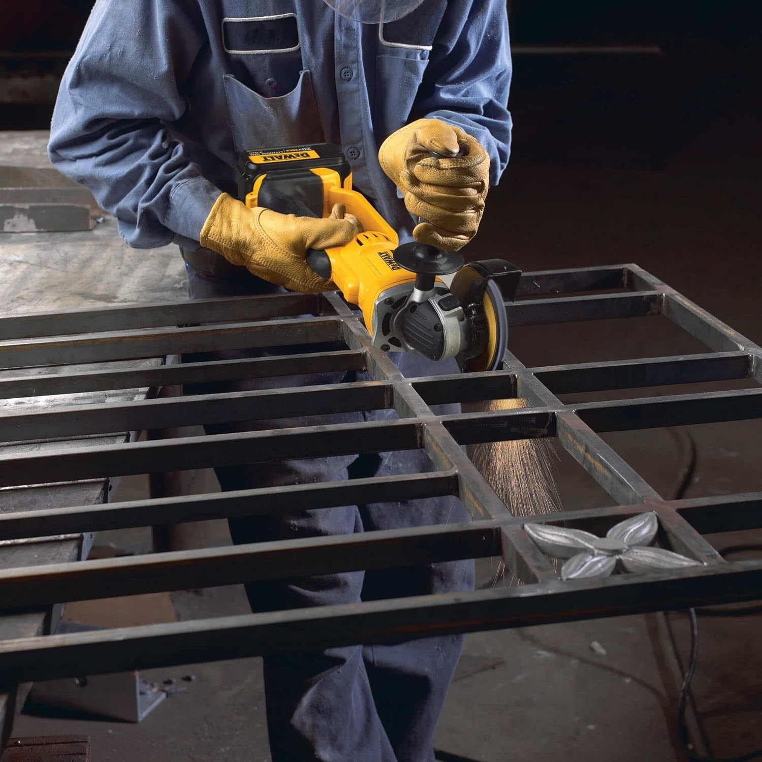DEWALT DeWalt DCG412P2 20V MAX Angle Grinder Tool Kit 4-1/2 Inch