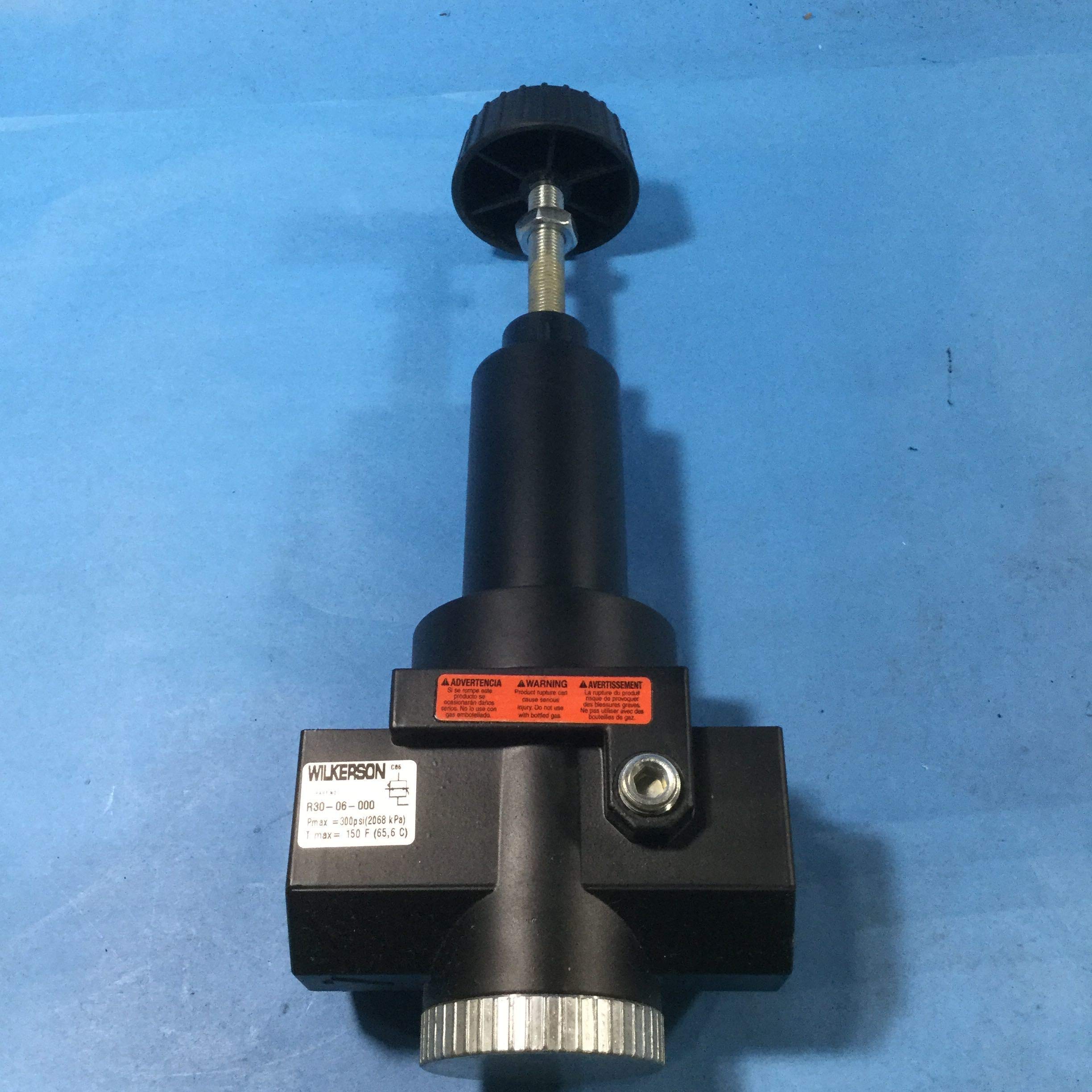 WILKERSON Wilkerson R30-06-000 3/4 inch 300 PSI Air Regulator