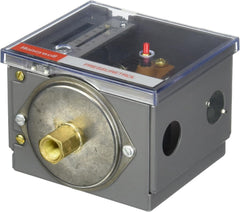 HONEYWELL L4079B1033 CONTROL BOARDS