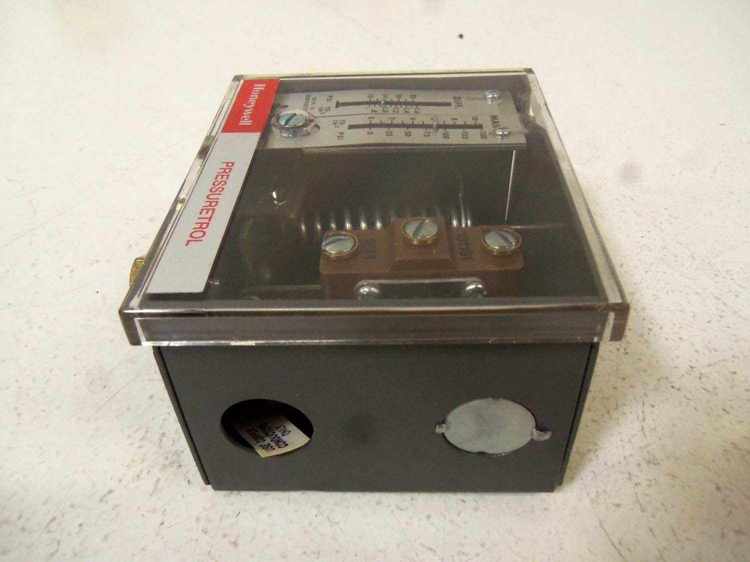 HONEYWELL Honeywell L404F1102 Pressuretrol Controller SPDT 10-150 PSI