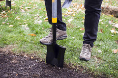 True Temper 2540800 Border Spade with Hardwood Handle and D-Grip Multi