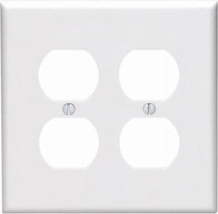 LEVITON Leviton Mfg Co 002-80516-00W 4-outlet Midway Wall Plate