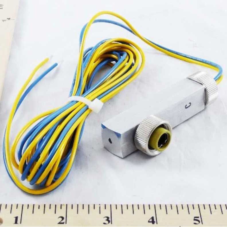 FIREYE Fireye UV7R4 Non-Self Check MB-Series Ultra-Violet Scanner 1/2 NPT 90 Degree Mount
