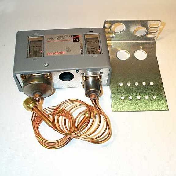 JOHNSON CONTROLS Johnson Controls P70MA-1 Pressure Control Switch for HVAC Systems