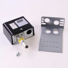 JOHNSON CONTROLS P70AA-119 BLOCKED INLET & OUTLET SWITCHES
