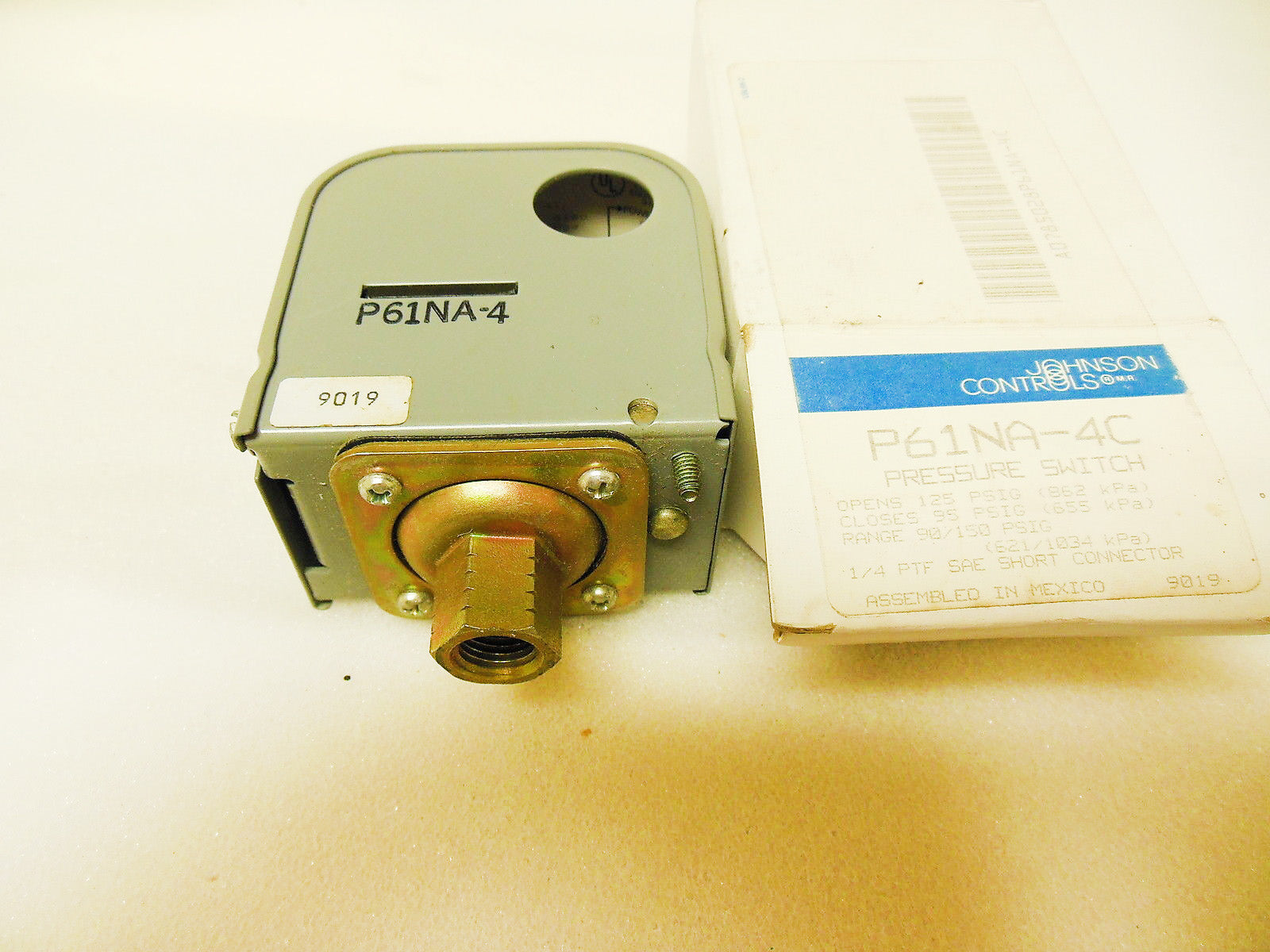 P61NA4C.jpg
